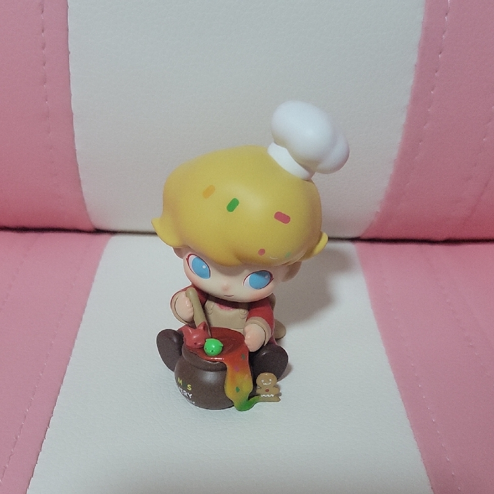 Popmart Dimoo Christmas Theme Chef-Themed Kids Toy Figurine